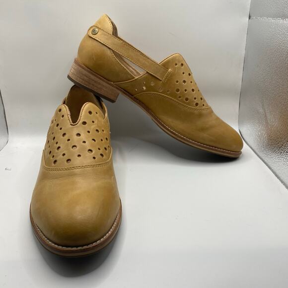 Caterpillar CAT Mona Leather Slip On Perforated Shoes Tan Brown Women’s Size 10 - Picture 3 of 7